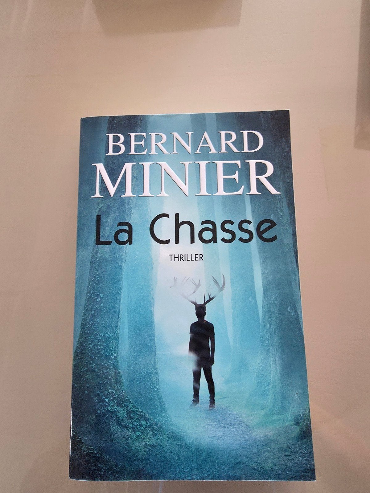 De jacht, Ophalen, Europa overig, Zo goed als nieuw, Bernard minier