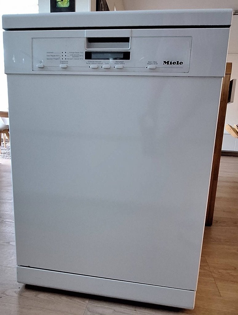 Lave-vaisselle, Electroménager, Lave-vaisselle, Utilisé, Autoportant, 10 à 14 litres, Classe énergétique A ou plus économe, Programme éco