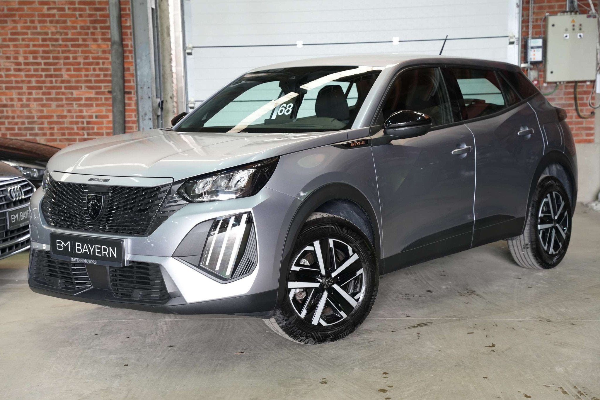 Peugeot 2008 1.2 Hybrid Style e-DCS Style Benzine Automaat C, Automaat, 135 pk, Stof, Gebruikt
