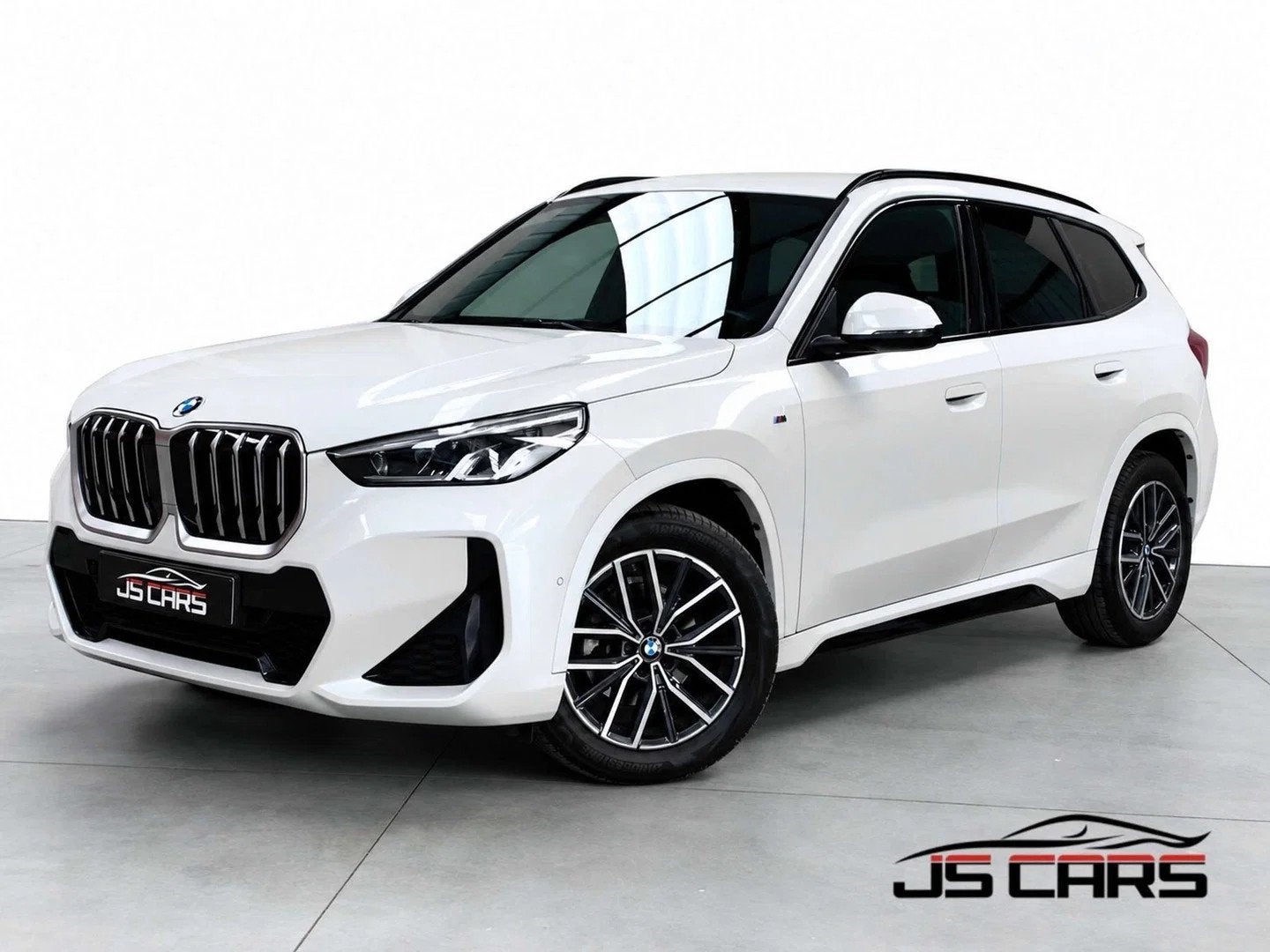 BMW X1 1.5iA sDrive18 FULL PACKM-1ERPRO-COCKPIT-CARPLAY-CAME, Automaat, Wit, SUV of Terreinwagen, Benzine