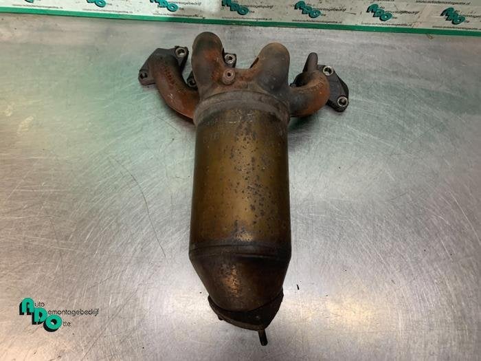 Collecteur d' échappement + catalyseur d'un Opel Corsa (Cor, Autos : Pièces & Accessoires, -, Opel, 3 mois de garantie, Utilisé