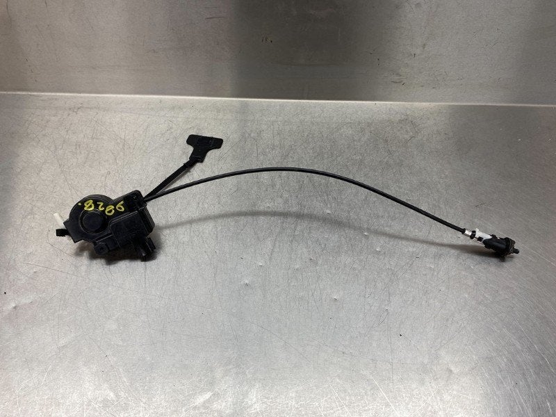 MOTOR VERGRENDELING TANKKLEP Lexus SC (01-2001/07-2010), Gebruikt, Lexus