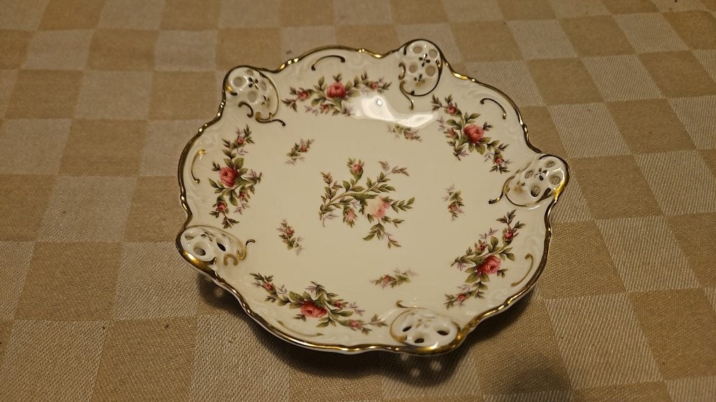 plat bon bon en porcelaine antique 18 cm, Antiquités & Art, Antiquités | Porcelaine, Enlèvement ou Envoi