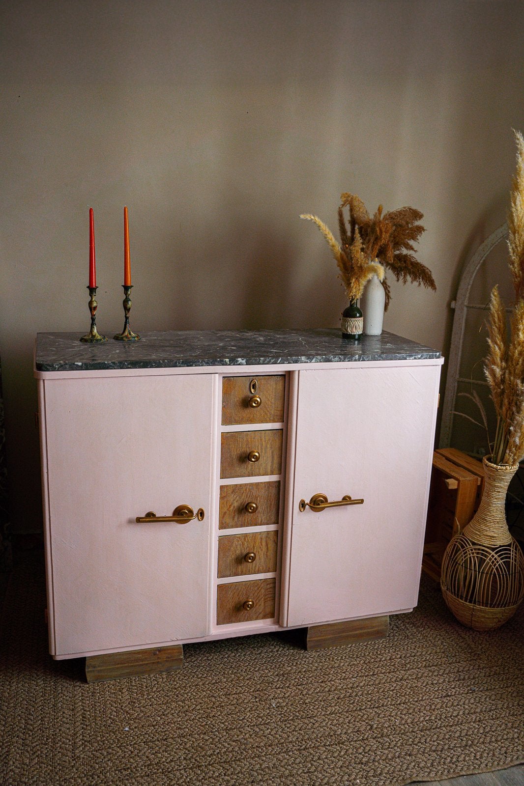 Vintage gerestylde dressoir kast, Huis en Inrichting, Ophalen, Zo goed als nieuw, Met deur(en)