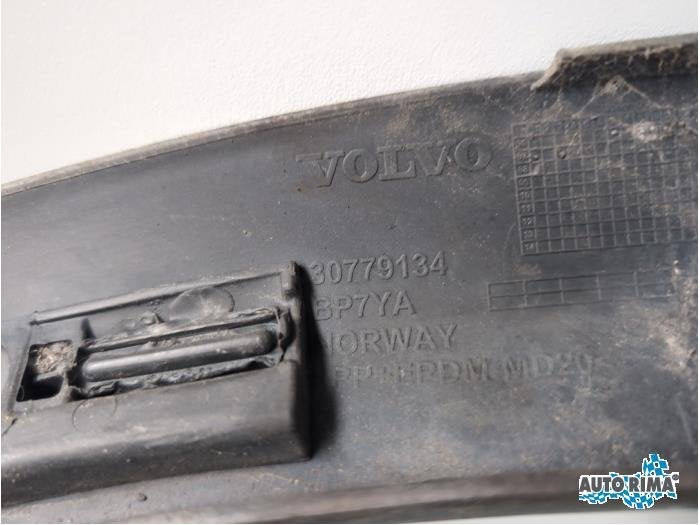 Wielrand voor van een Volvo C30, Gebruikt, -, -, Ophalen of Verzenden