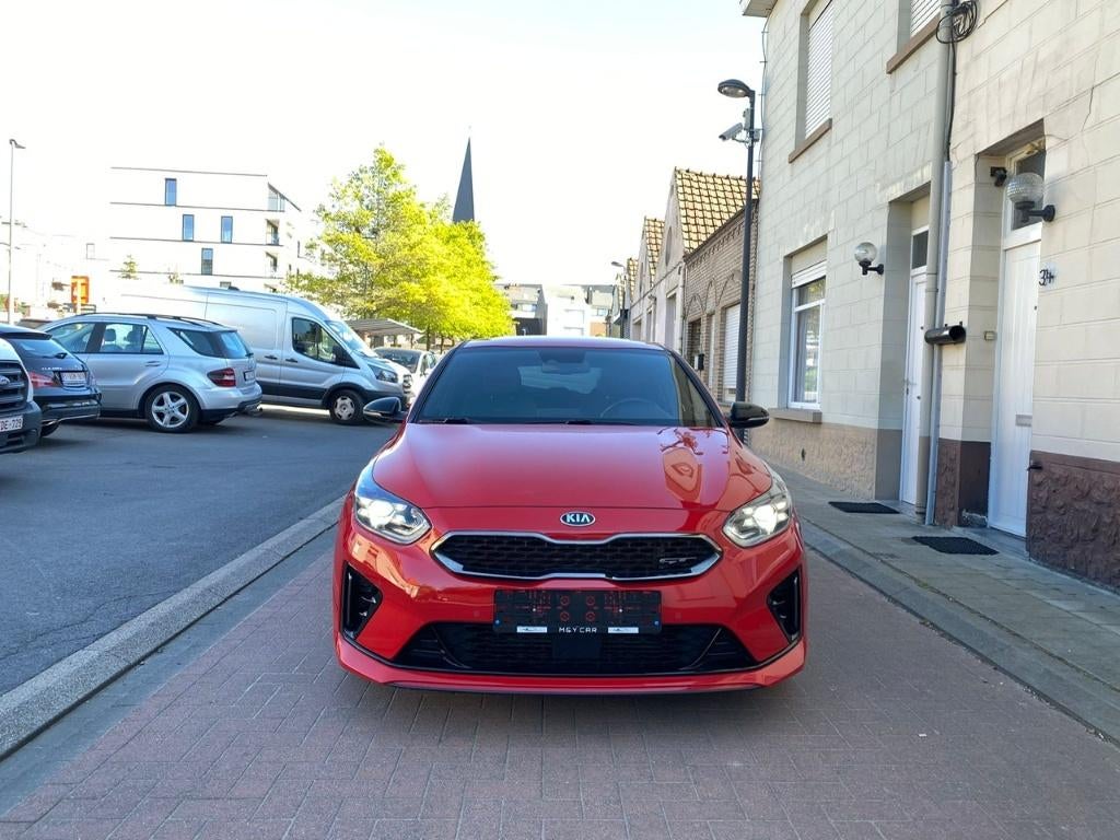 Kia Proceed 1.6i GT/204 CV/2019/73000.km/Automatique, Autos, Rouge, Cuir et Alcantara, Achat, Euro 6