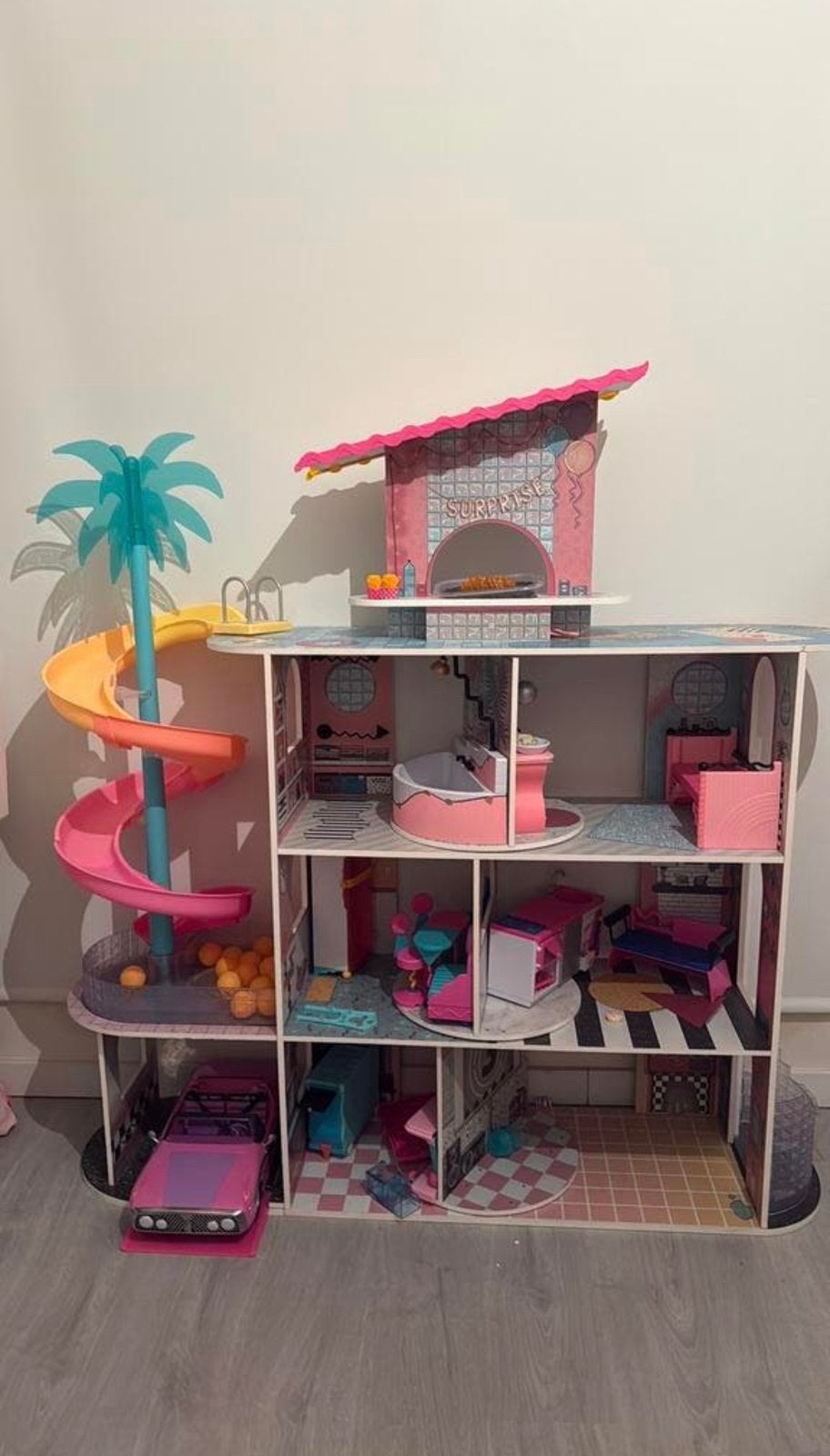 Poppenhuis L.O.L, Kinderen en Baby's, Ophalen, Zo goed als nieuw, Poppenhuis