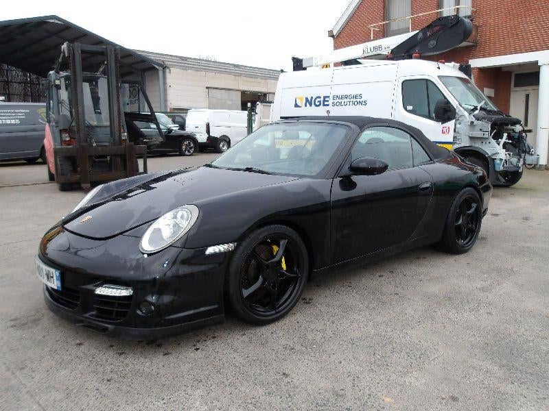 PORSCHE 996  BENZINE 05-98, Auto's, Porsche, Overige modellen, Zwart, Bedrijf, https://public.car-pass.be/vhr/1a21977c-a635-4626-a016-0cfa499002b4