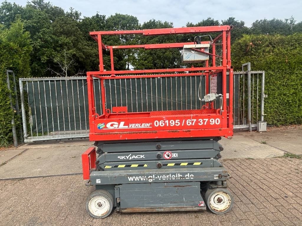Skyjack SJ3219 schaarhoogwerker 8m hoogwerker, Articles professionnels, Machines & Construction | Ascenseurs, Échafaudages & Échelles