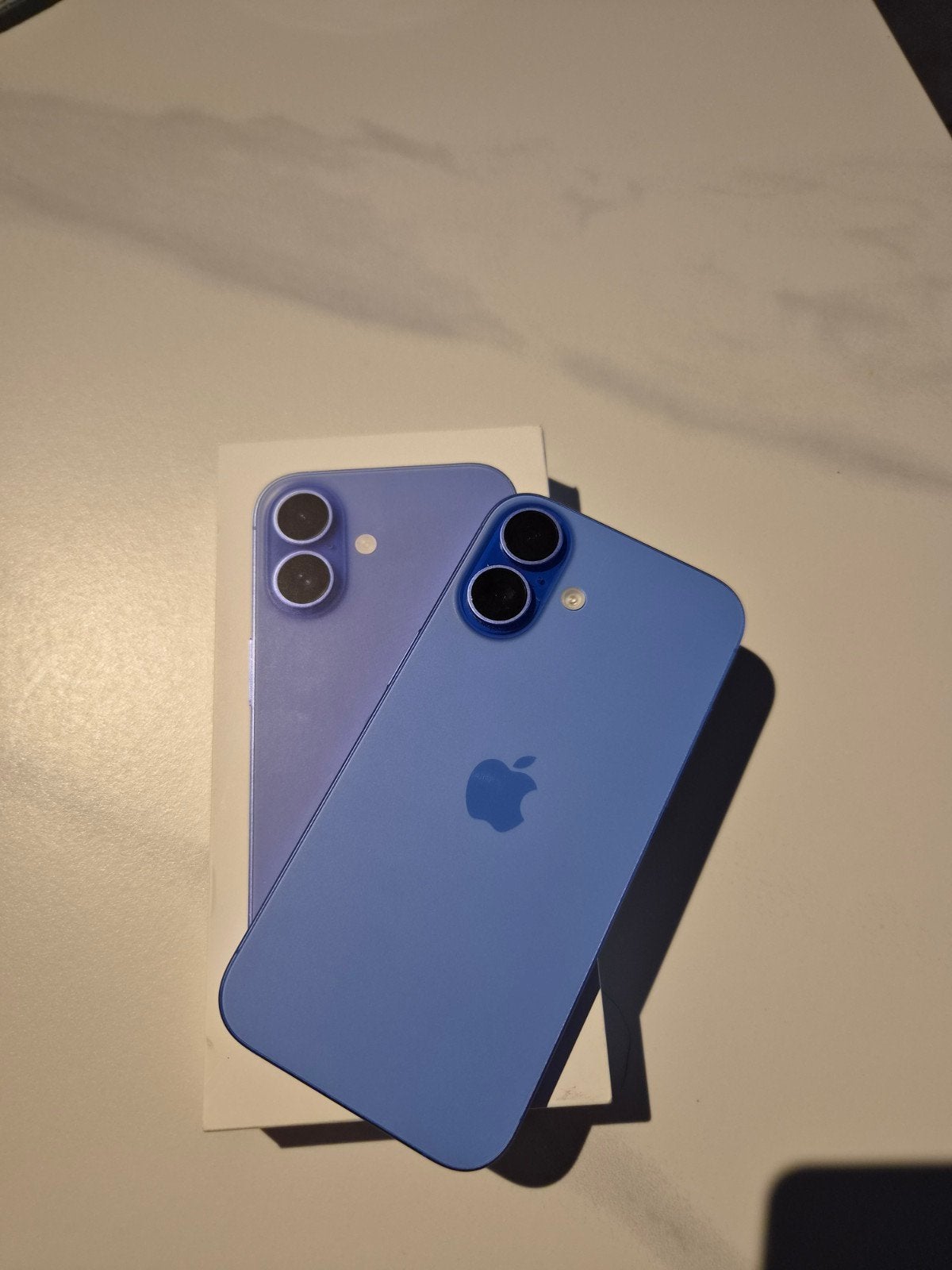iphone 16 ultramarine 128gb, Telecommunicatie, Mobiele telefoons | Apple iPhone, Ophalen, Blauw, IPhone 16, 90 %