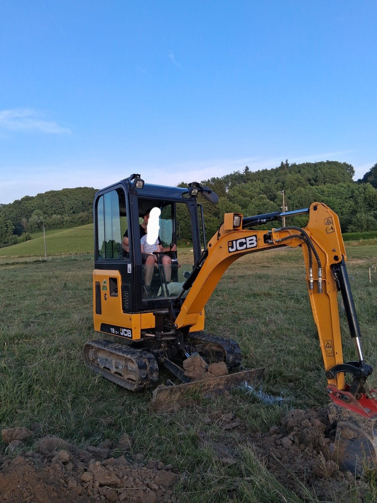 Mini pelle JCB 19 c1 2023 485h, Enlèvement