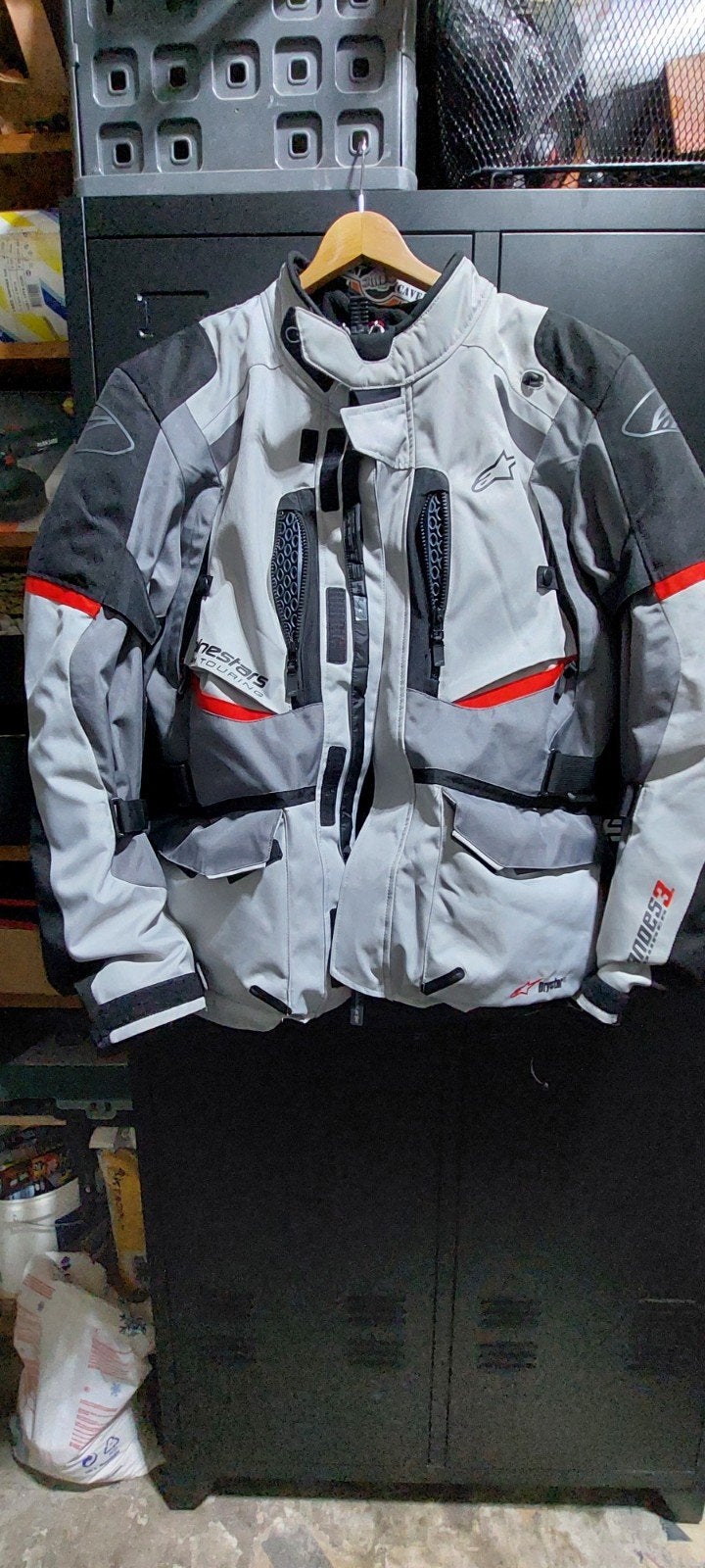 Alpinstars Andes 3 Homme - Ensemble XL 4 saisons complet, Motos, Vêtements | Vêtements de moto, Ensemble, Hommes, Seconde main