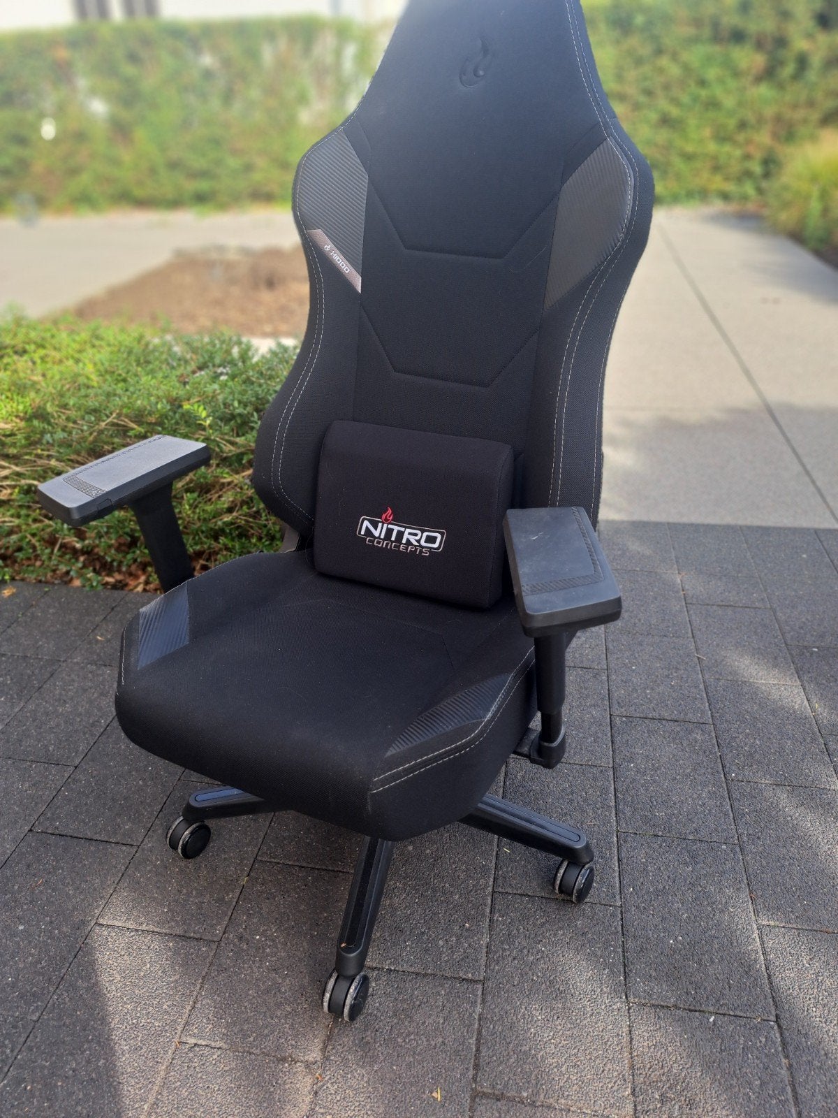 Gamingstoel van Nitro Concepts, Ophalen