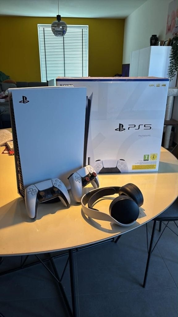 playstation 5 disc versie met twee controllers en headset, Ophalen, Gebruikt, Playstation 5