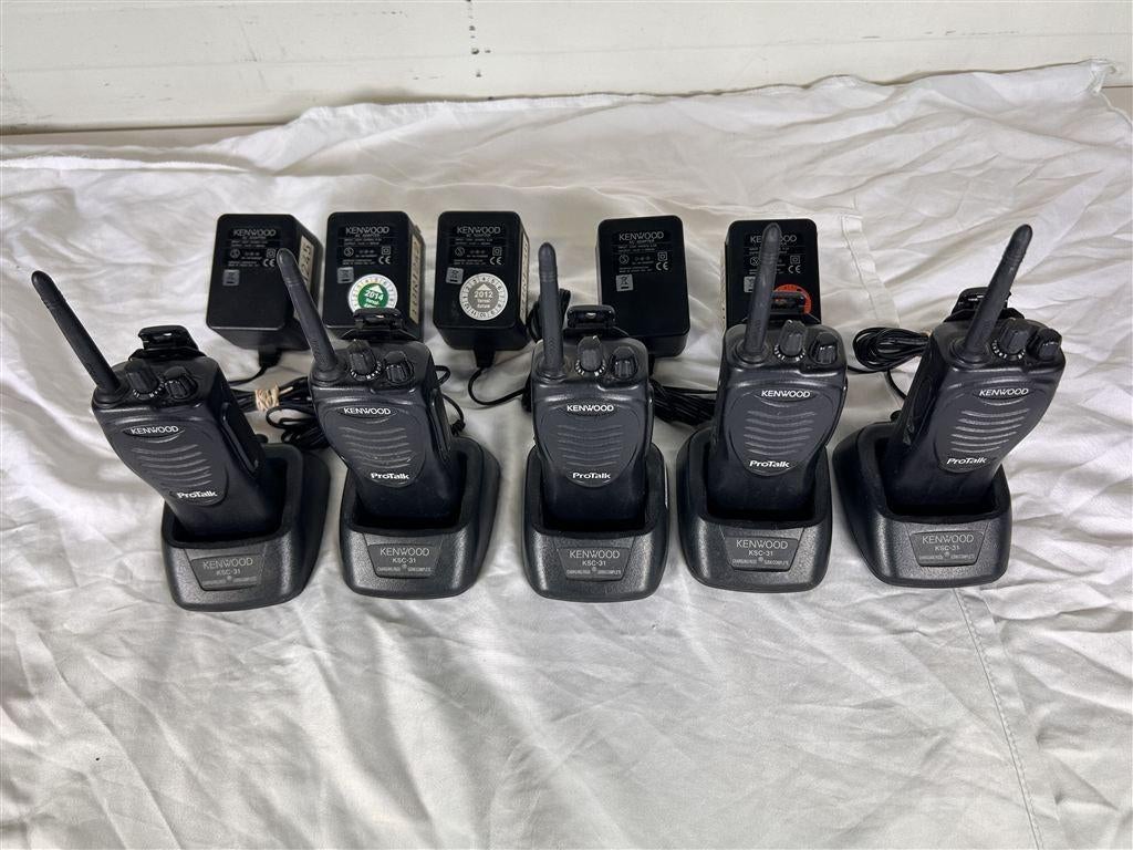 A7354. Kenwood portofoons, set van 5 met lader, Ophalen of Verzenden, Gebruikt