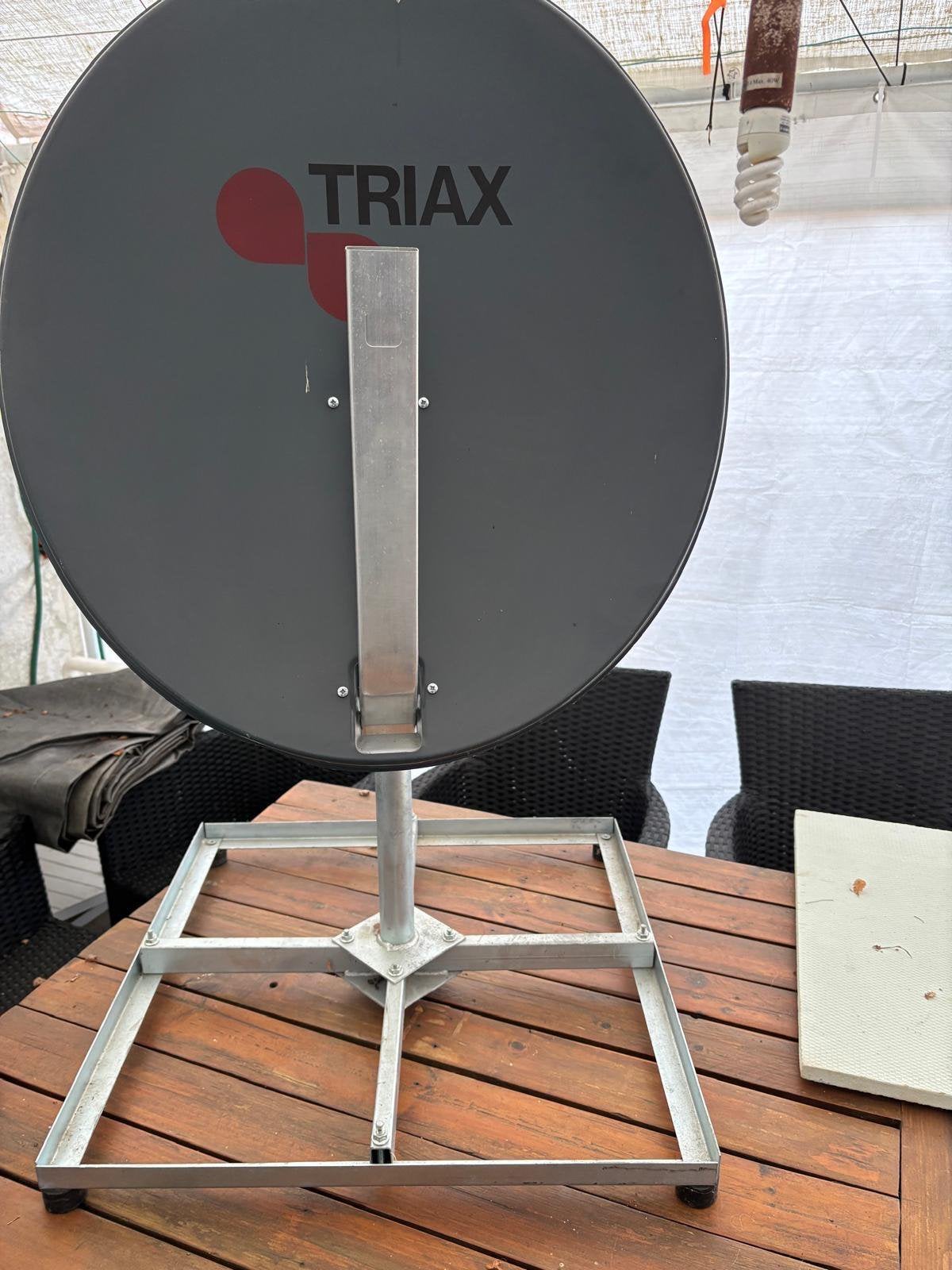 Satelliet op staander, Audio, Tv en Foto, Ophalen, Zo goed als nieuw