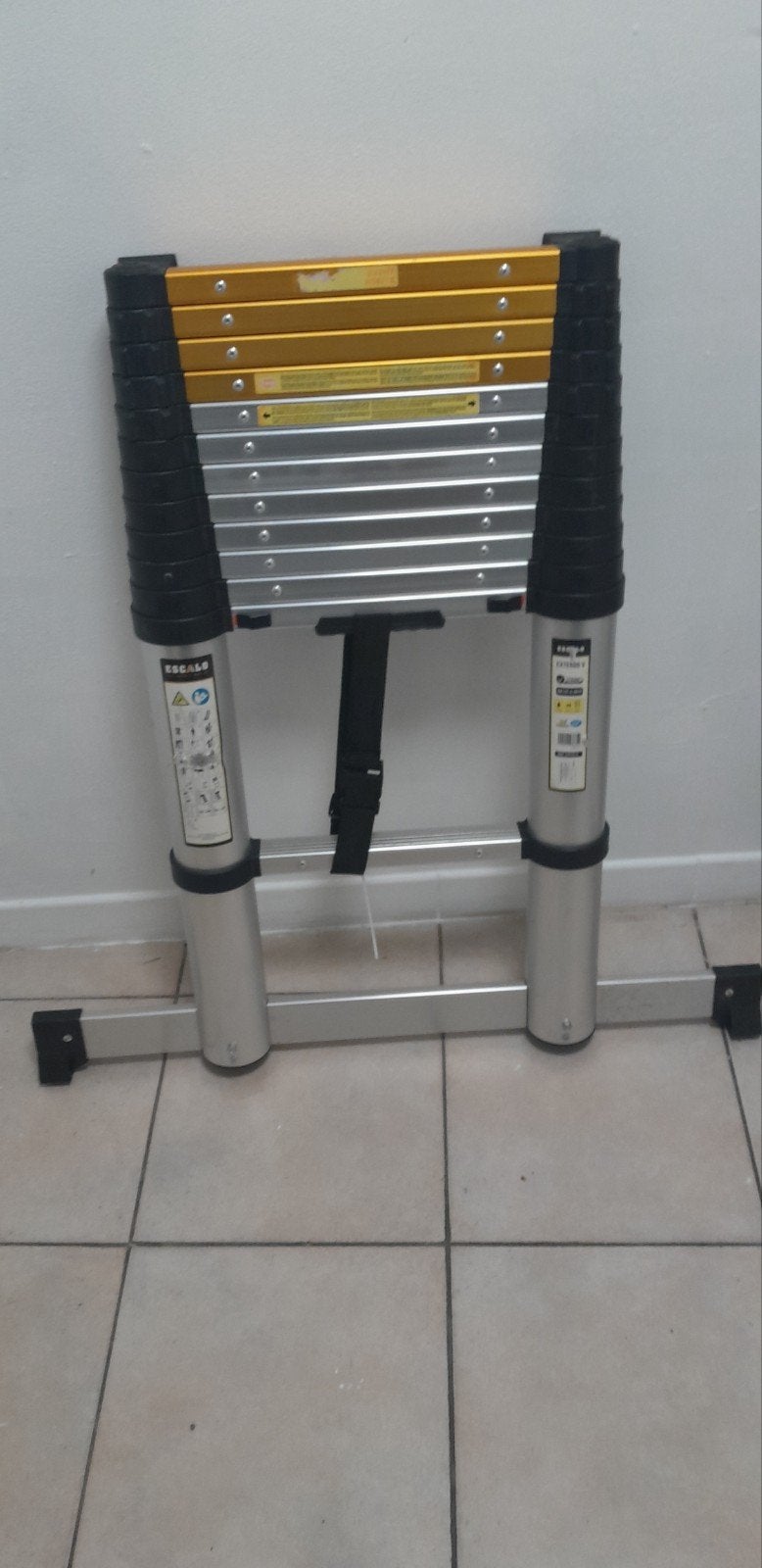 Telescoop ladder, Ophalen, Zo goed als nieuw, Ladder