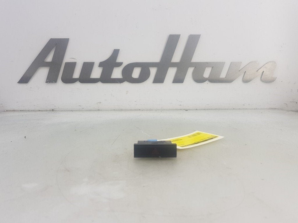 ALARMLICHTEN SCHAKELAAR Volkswagen T-Roc Cabrio (01-2019/-), Dhr. J. Ham, Gebruikt, Volkswagen, Administratie@autoham.nl