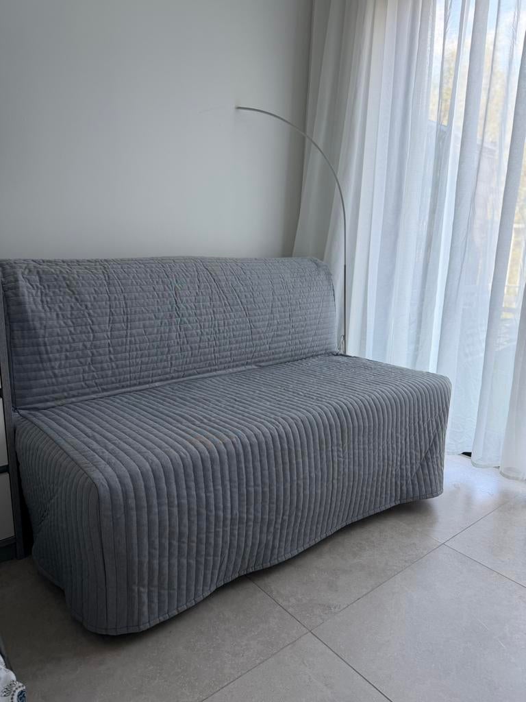 Kleine sofa slaapbank zitbank 140 cm Ikea Lycksele Murbo, Maison & Meubles, Chambre à coucher | Canapés-lits, Enlèvement, Comme neuf