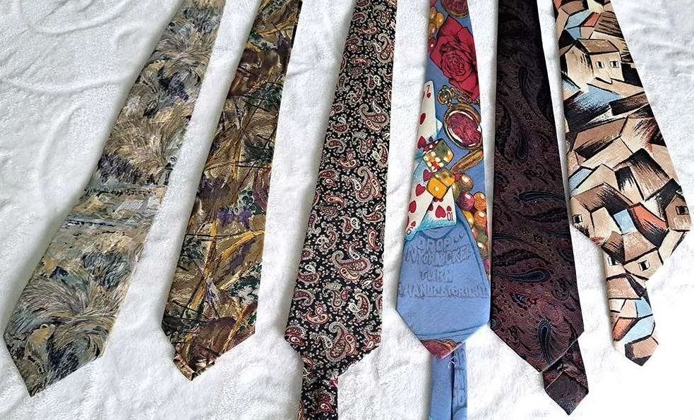 Collectie dassen, diverse merken (zie tekst) en kleuren., Verzamelen, Complete verzamelingen en Collecties, Ophalen of Verzenden