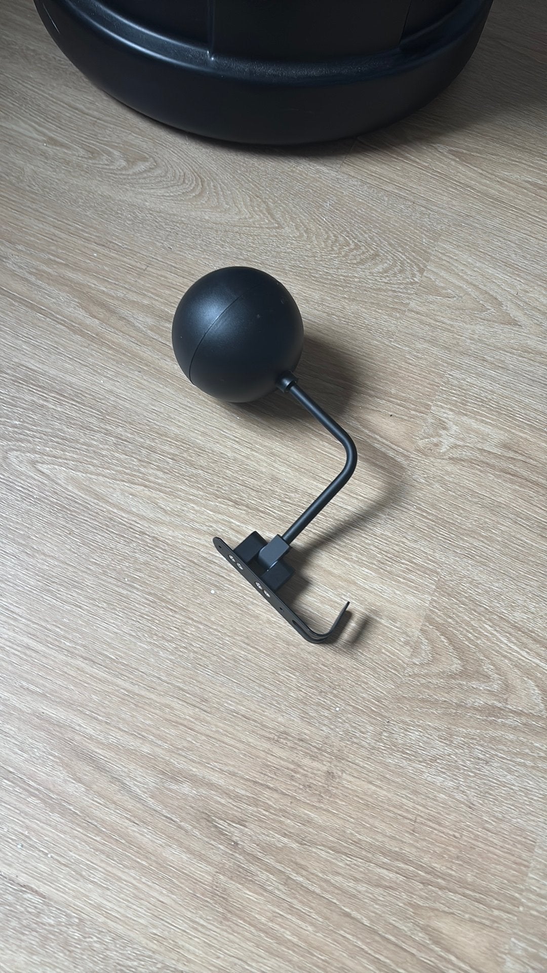 Houder voor aan de muur voor helm, Fietsen en Brommers, Ophalen, Zo goed als nieuw