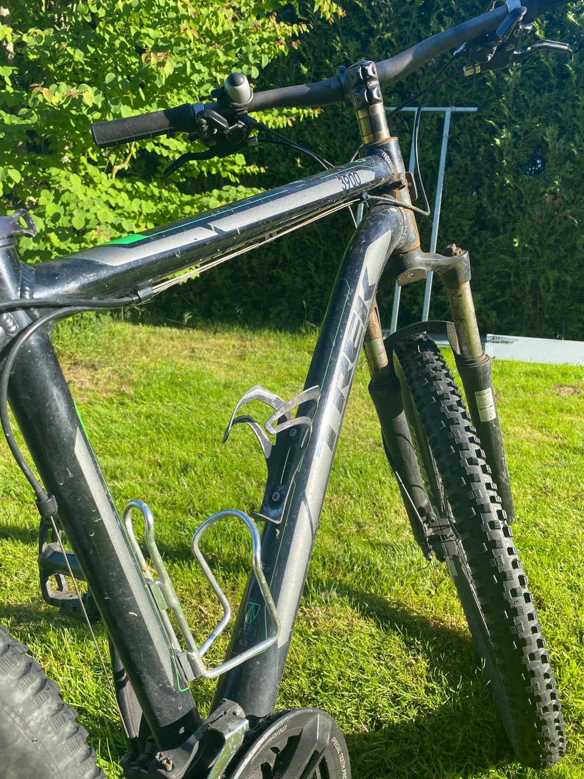 Trek 3900 kleur zwartt, Fietsen en Brommers, Gebruikt, 10 tot 15 versnellingen, Schijfrem, Ophalen