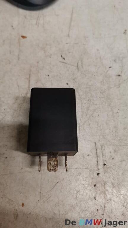 Benzinepomprelais BMW E21 E28 E23 E24 E30 E12 12631276165, Gebruikt, Ophalen of Verzenden, BMW, BMW