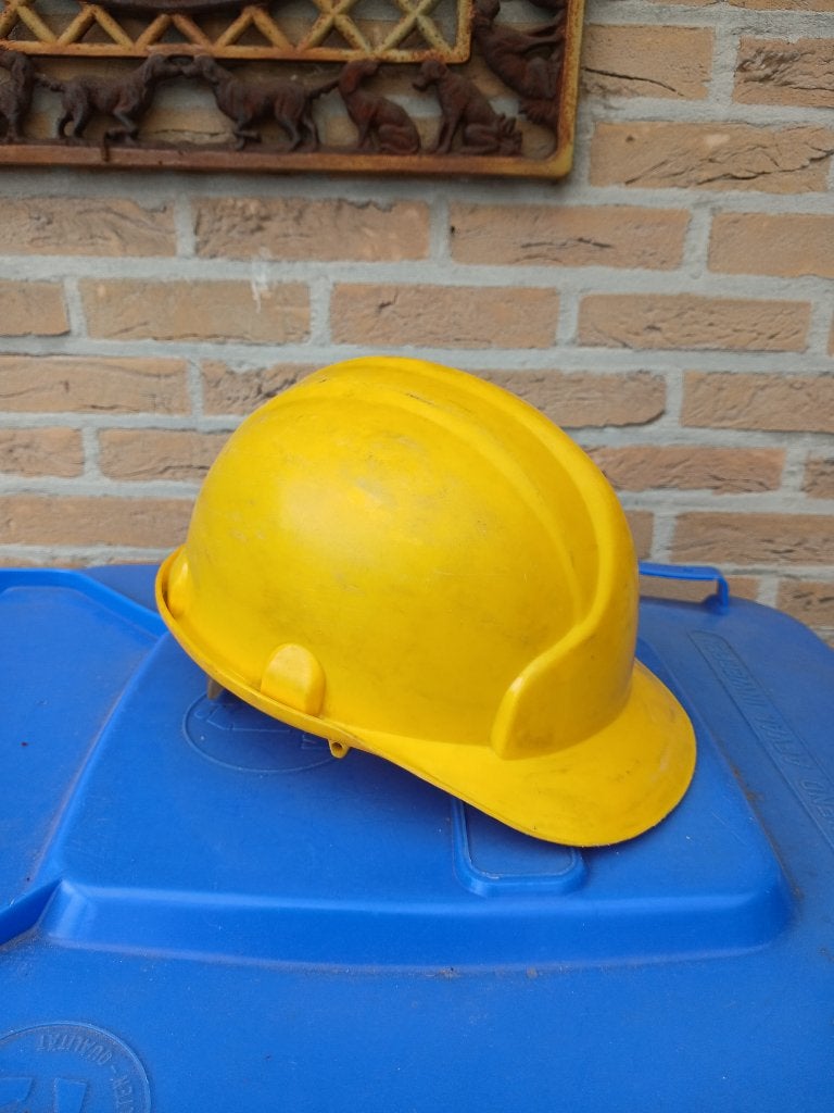 veiligheidshelm, Doe-het-zelf en Bouw, Veiligheidshelmen, Verzenden, Zo goed als nieuw