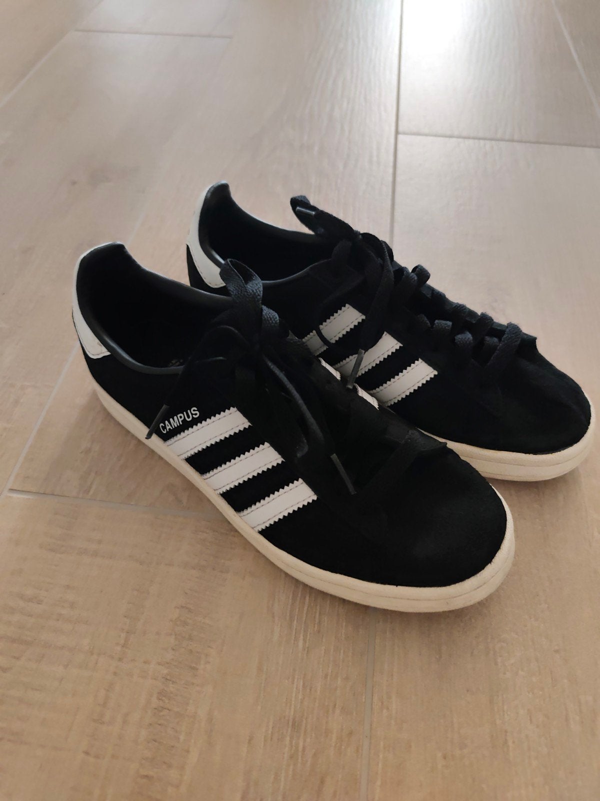 Lot de 2 paires de baskets Adidas (taille 36,5/37) — ZGAN, Enlèvement ou Envoi, Comme neuf, Noir