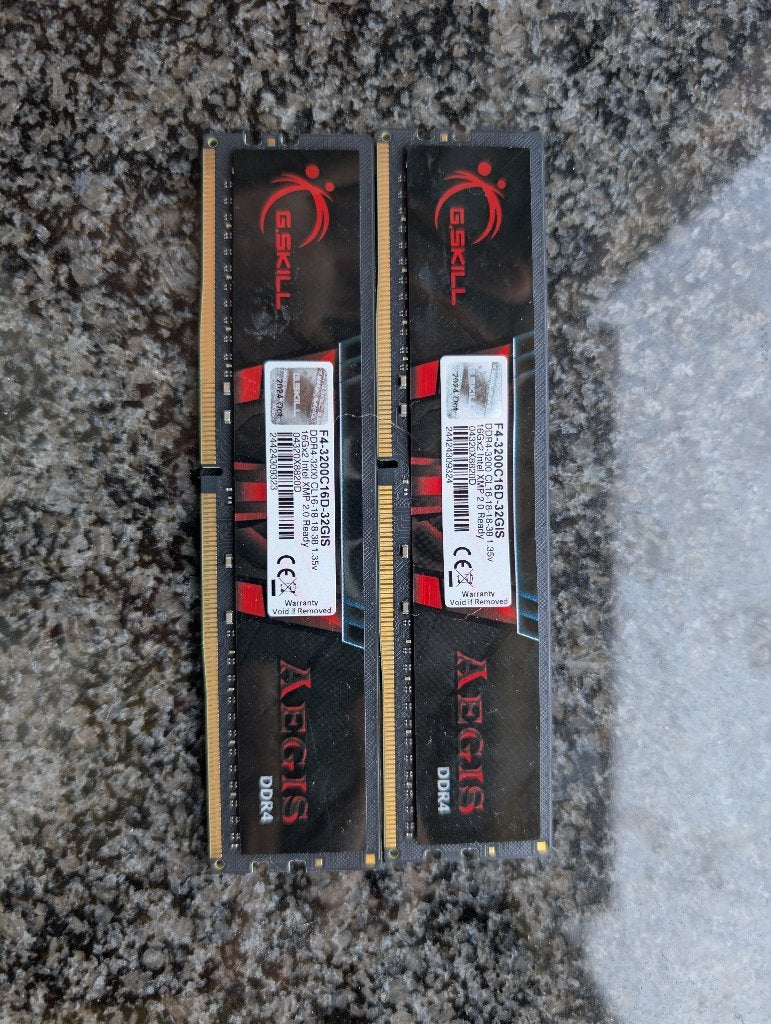 G.Skill Aegis 32GB DDR4 Kit (2x16GB) 3200MHz CL16, Computers en Software, RAM geheugen, DDR4, Ophalen of Verzenden, Zo goed als nieuw