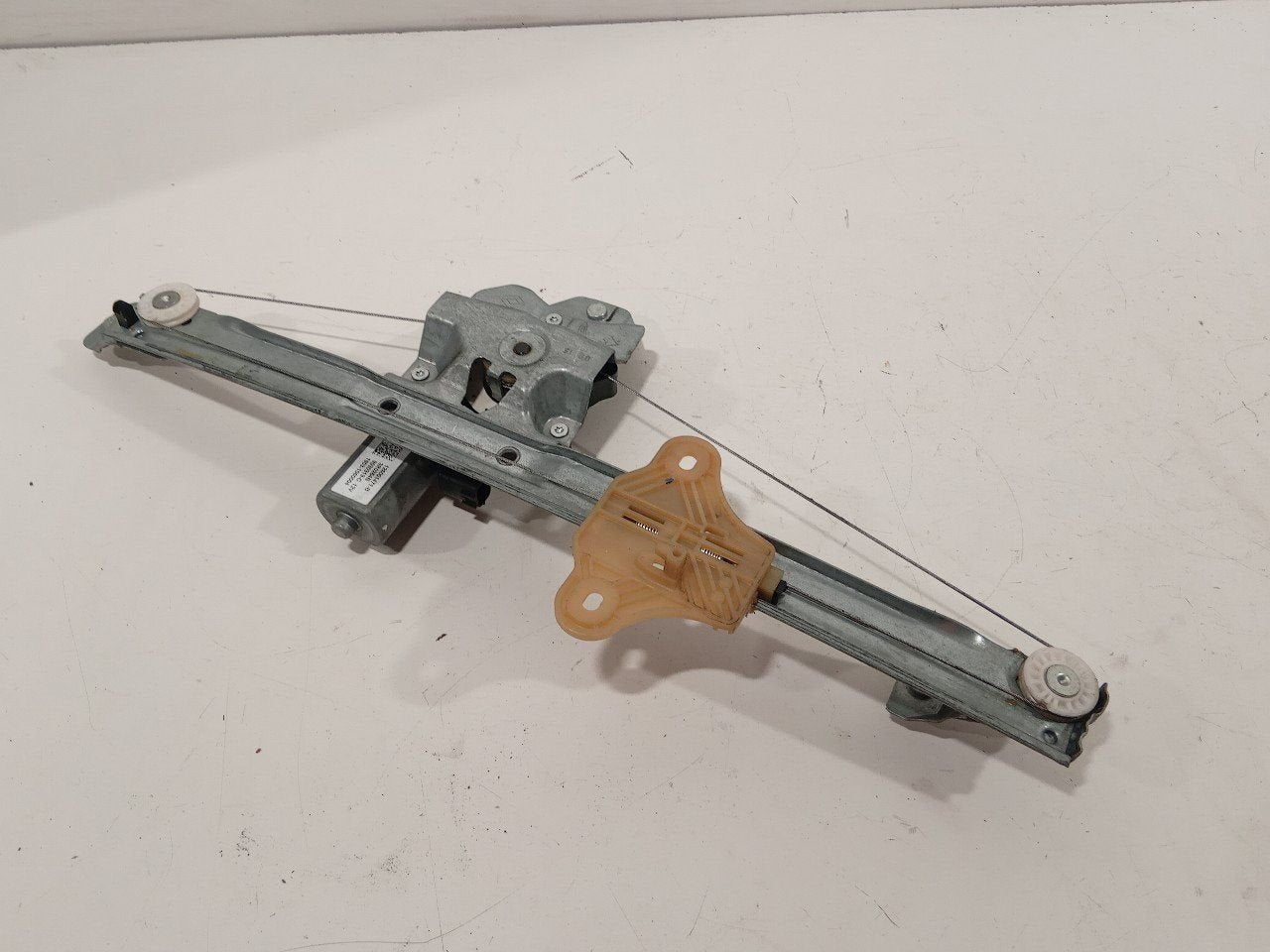 Raammechaniek elektrisch rechts voor Renault Clio, Onderdelen@venauto.nl, Van der Ven Autorecycling B.V., Ettenseweg 76, 4706 PB Roosendaal, The Netherlands