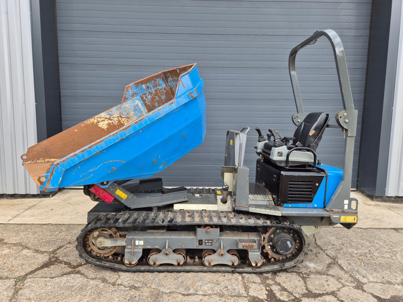 Wacker Neuson DT23 Rupsdumper, Ophalen