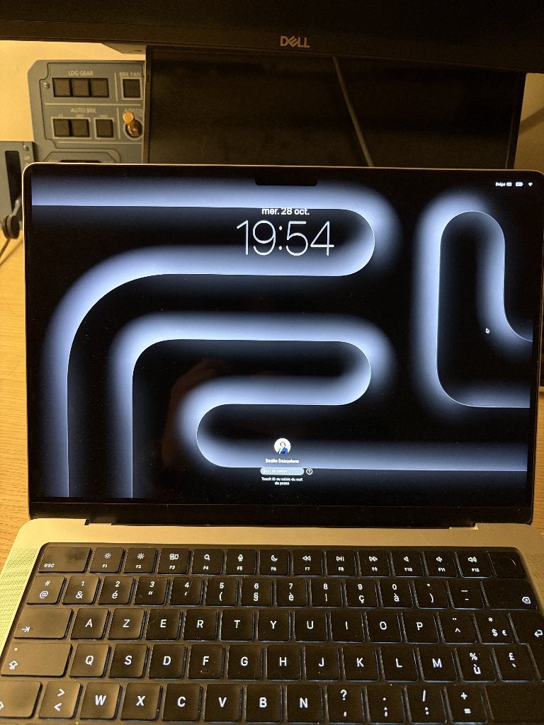 MacBook Pro 14″ M4 Pro — 24 Go / 1 To — Excellent état, Informatique & Logiciels, 32 GB, Autres tailles, Comme neuf, 4 Ghz ou plus