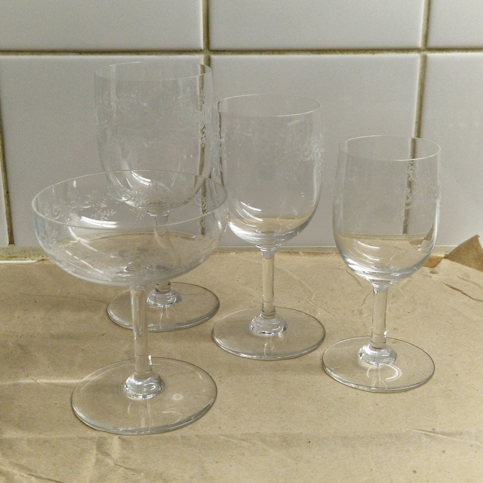 Baccarat model Sévigné - servies voor 12, Antiek en Kunst, Ophalen