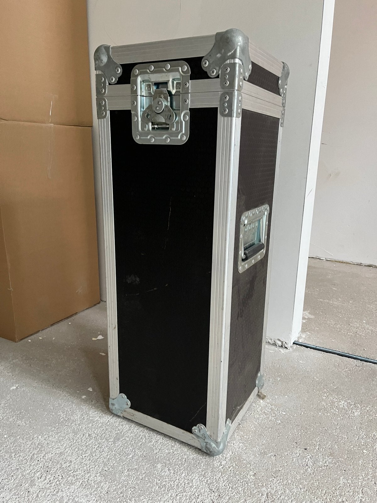 Flightcase 30x30 83hoog zwart, Ophalen, Gebruikt, Flightcase