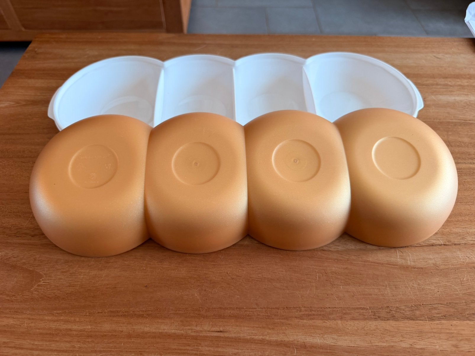 Tupperware Allegra snack-/tapasschaal (4-vaks) met deksel, Maison & Meubles, Enlèvement, Blanc, Avec couvercle