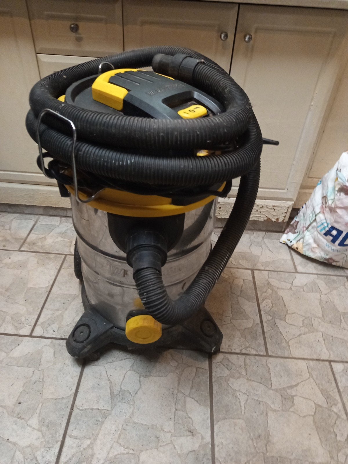 aspirateur poussière et eau, Enlèvement, Utilisé
