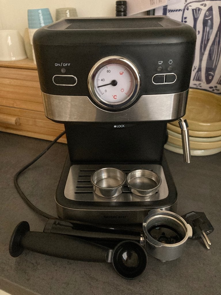 Machine à expresso Silvercrest, Café moulu, Machine à espresso, Réservoir d'eau amovible, Enlèvement ou Envoi