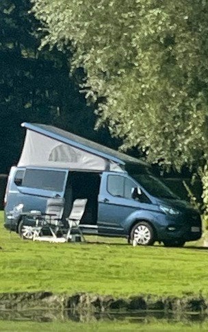campervan, Jusqu'à 4, Siège standard, 5 à 6 mètres, Ford