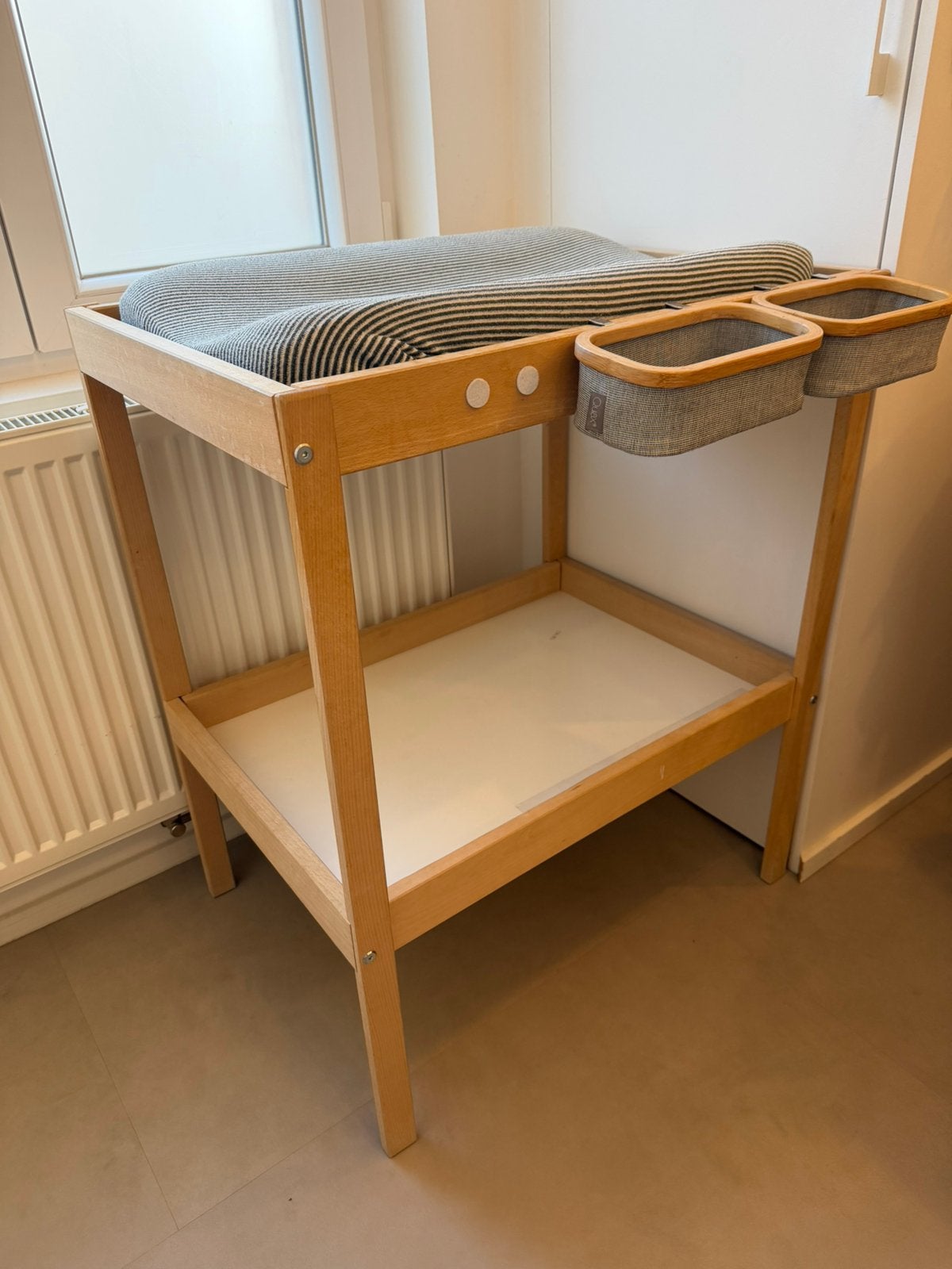 Verluiertafel ikea met bijpassend kussen enz., Kinderen en Baby's, Ophalen, Gebruikt, Commode