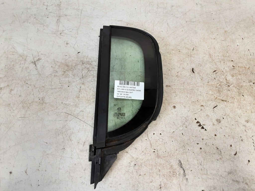 VITRE ARRIERE GAUCHE Peugeot 308 (L3 / L8 / LB / LH / LP), Kontakt-peugeot@peugeot.com, Utilisé, Peugeot Deutschland GmbH, Bahnhofsplatz
65423  Rüsselsheim, DE