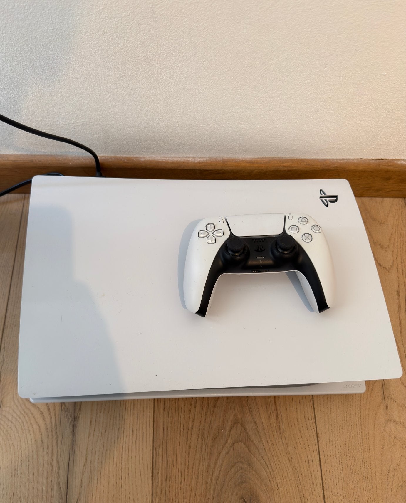Version disque Playstation 5 avec SSD de 2 To et 4 jeux, Consoles de jeu & Jeux vidéo, Consoles de jeu | Sony PlayStation 5, Enlèvement