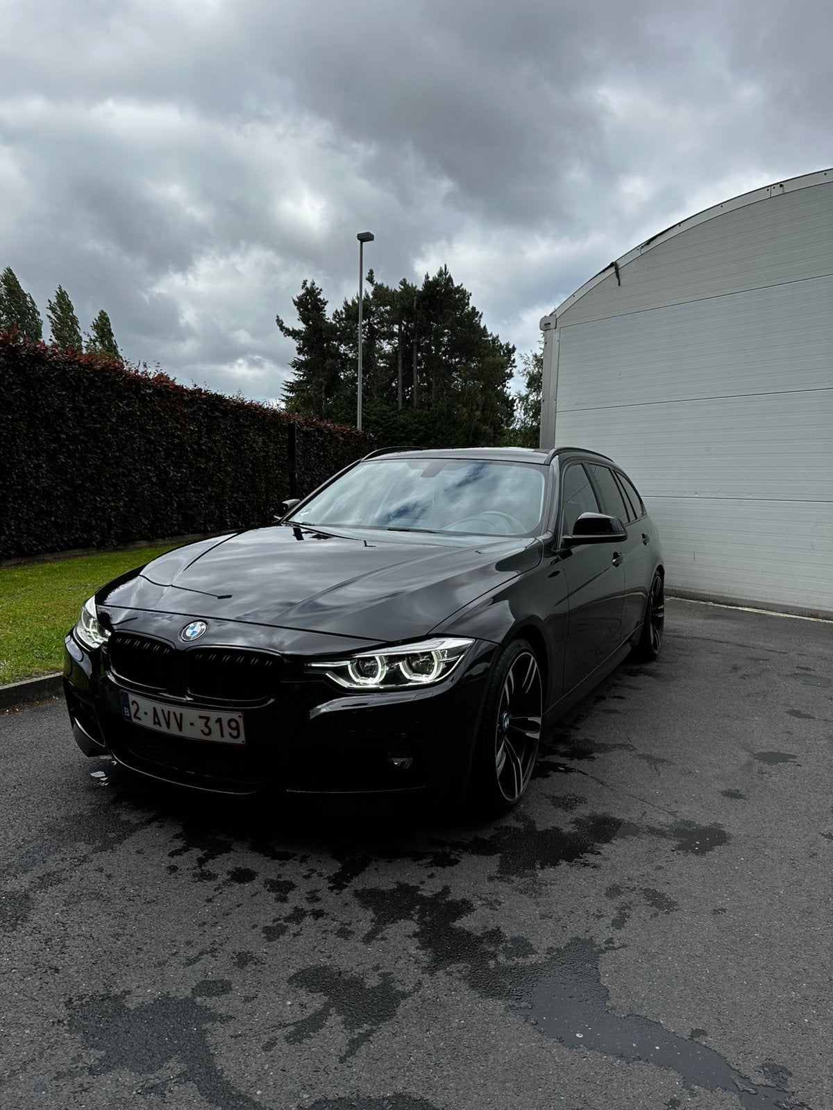 BMW 318I - F31 - ONDERHOUDSHISTORIEK, Auto's, Multifunctioneel stuurwiel, Zwart, 1595 cc, 5 deurs
