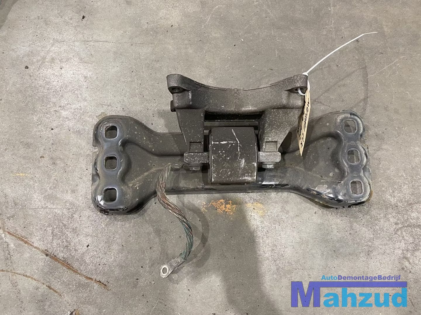 MERCEDES CLK W209 W203 C209 motorsteun versnellingsbak steun, Auto-onderdelen, Gebruikt, Mercedes-Benz AG, Mercedes-Benz, Mercedesstrasse 120
70372  Stuttgart, DE