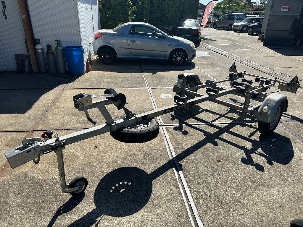 Riba boottrailer te koop, Watersport en Boten, Boottrailers, Zo goed als nieuw, Overige typen, Minder dan 1500 kg, Minder dan 6 meter