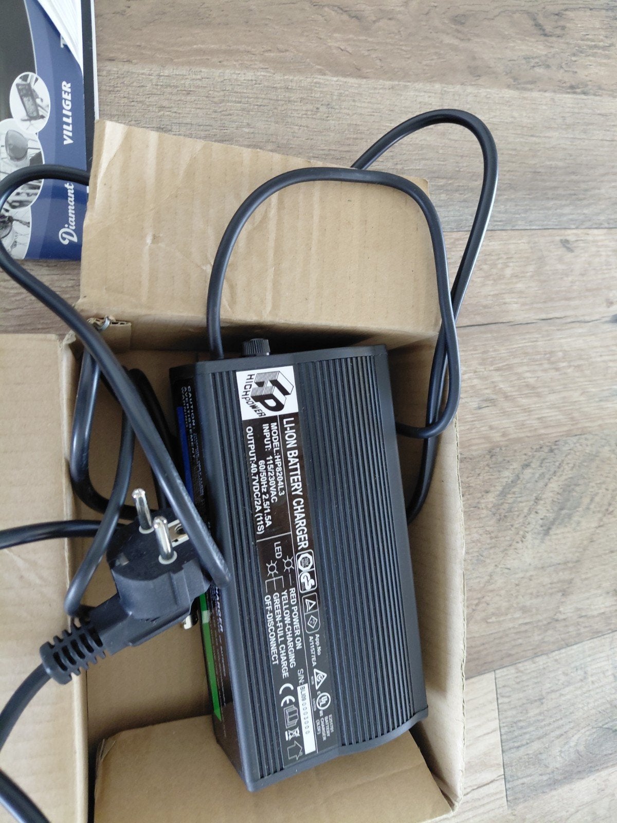 oplader elek fiets trek, Fietsen en Brommers, Ophalen of Verzenden