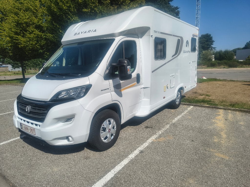 Bavaria T650 Style, Caravanes & Camping, Camping-cars, Siège de train, 6 à 7 mètres, Toilette à cassette, Fiat