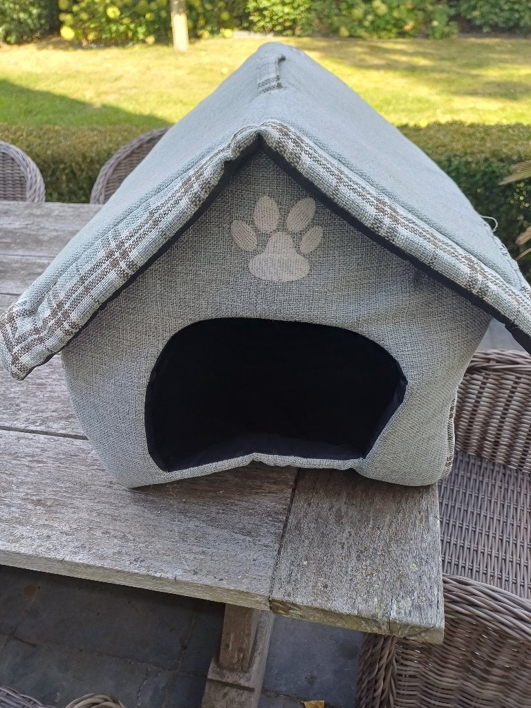 Huisje voor hond of kat, Dieren en Toebehoren, Ophalen
