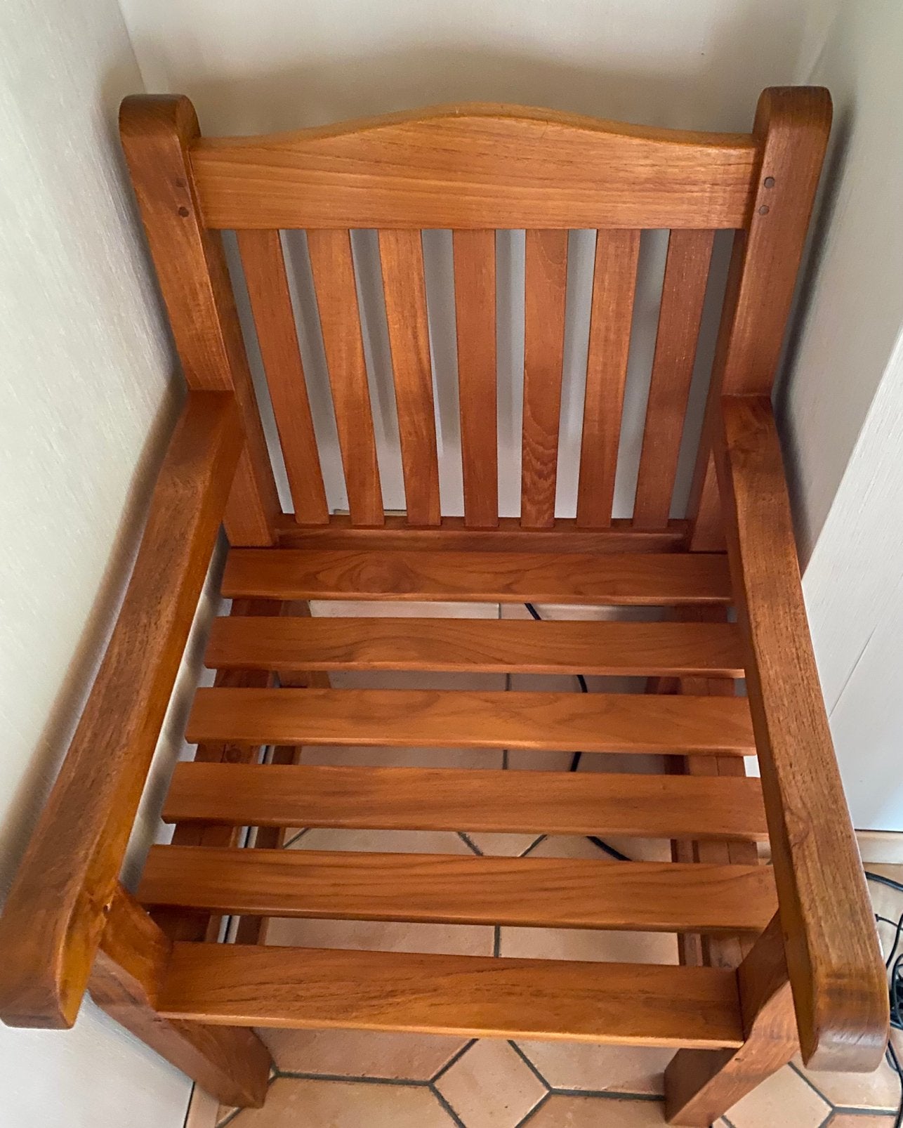 Fauteuil de jardin avec accoudoirs en bois massif (teck), Jardin & Terrasse, Chaises de jardin, Enlèvement, Comme neuf, Bois