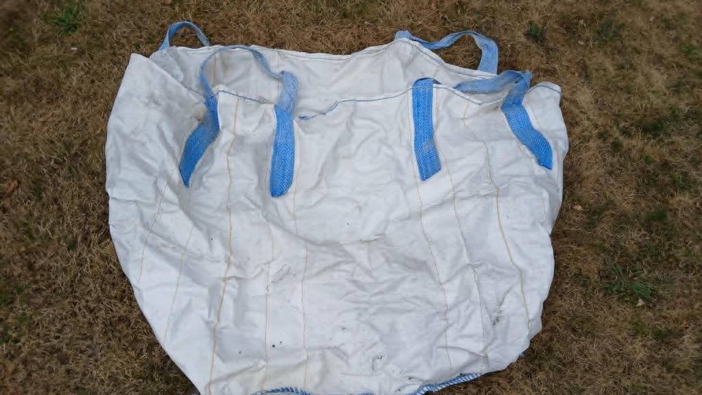 Big bag - zak voor bouwafval, Ophalen
